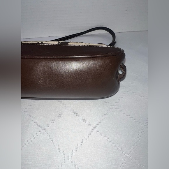 💥💥💥 Coach Vintage Y2K Brown Demi Monogram Shoulder Bag/ Baguette - Picture 7 of 11